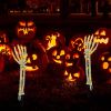 Halloween Decorations with 20 LED lights 8 changeable lighting modes waterproof battery-powered timer Skeleton Hand Realistic Halloween skeleton indoo